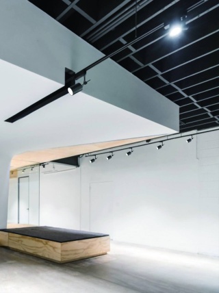 Zestaw szynowy: szyna 1,5m czarna + 4x oprawa Stick Track Nero - Orlicki Design