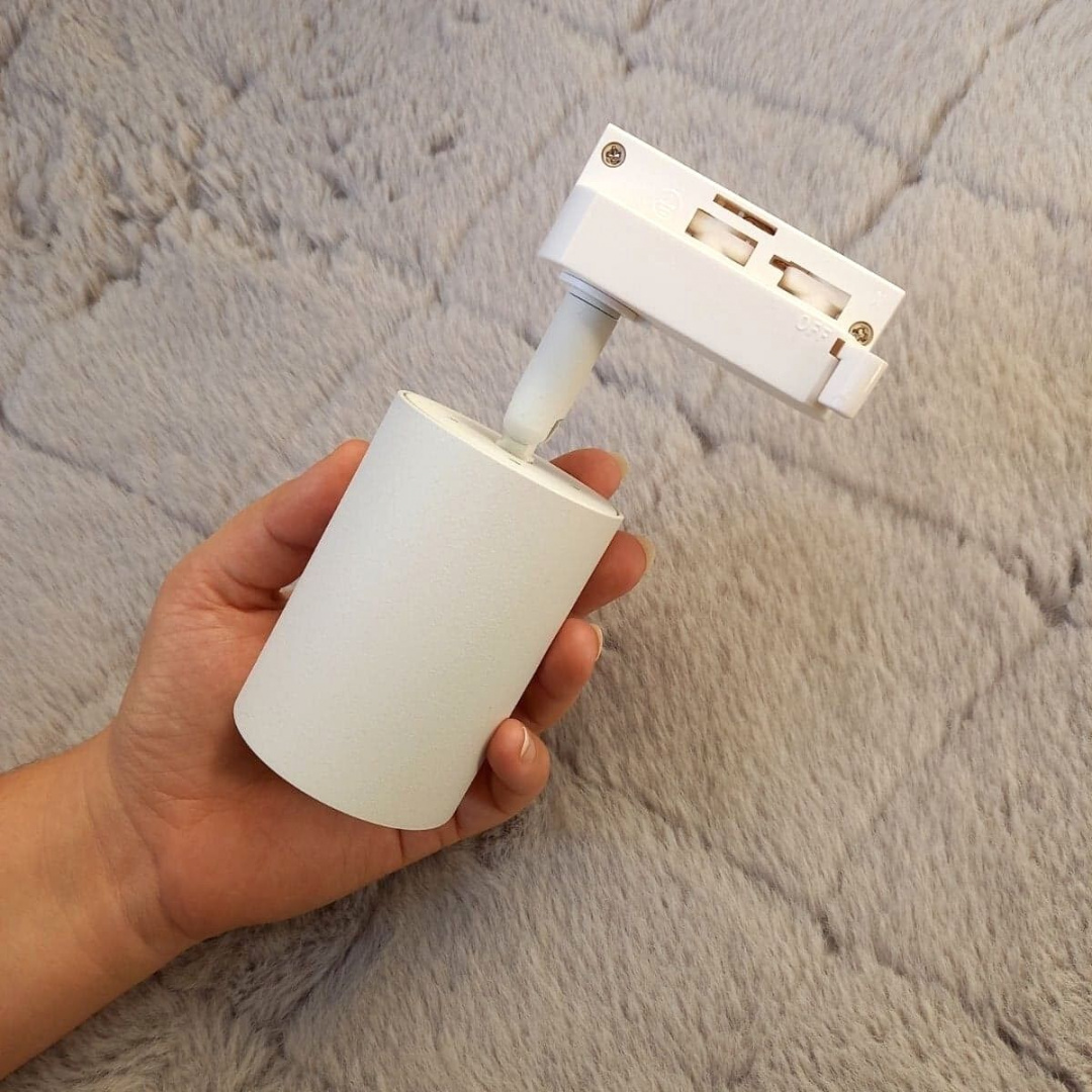 Zestaw szynowy: szyna 1m biała + 3x oprawa Kika Track Bianco - Orlicki Design Zestaw szynowy: szyna 1m biała + 3x oprawa Kika Track Bianco - Orlicki Design