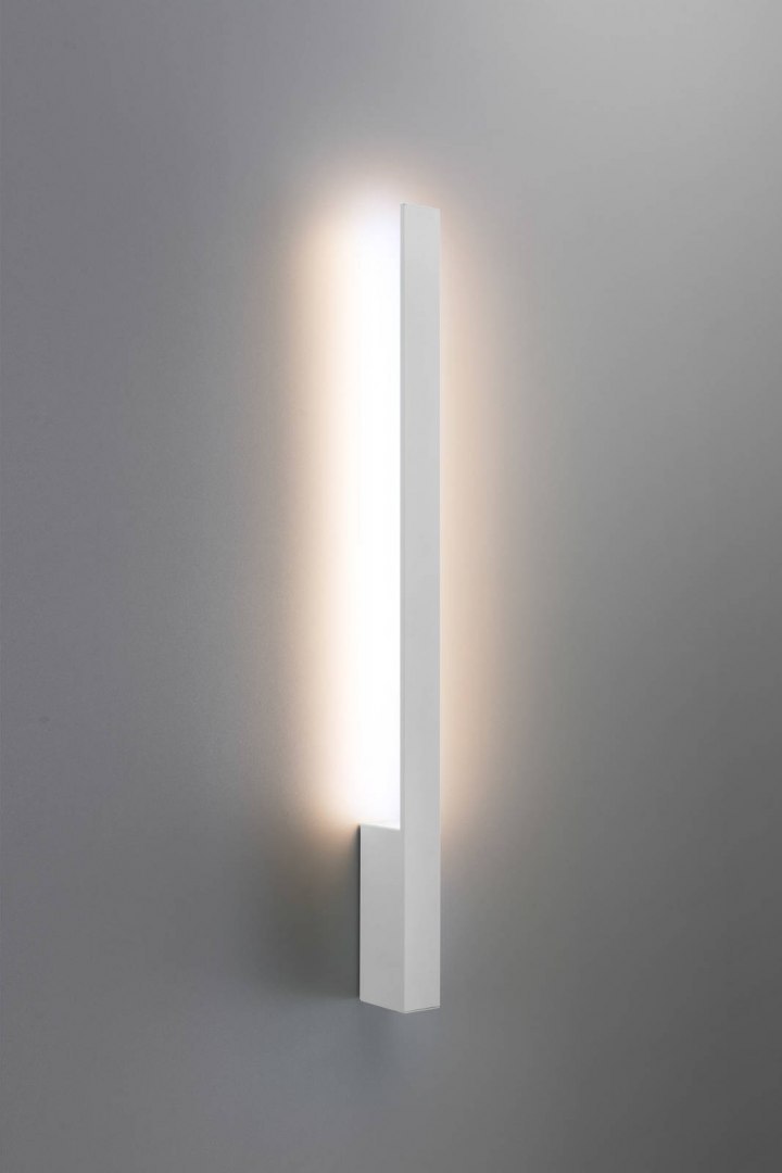 Kinkiet LAHTI M biały LED smukły nowoczesny do sypialni - Thoro Lighting
